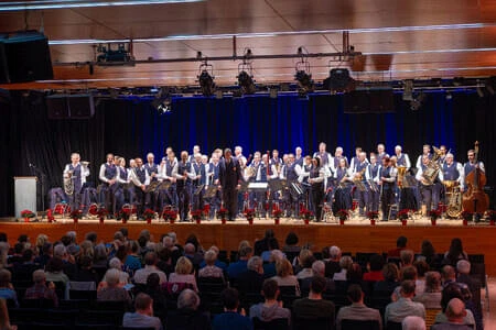 21.11.25 Abschiedskonzert Kpm. M. Hölbling Bild 39