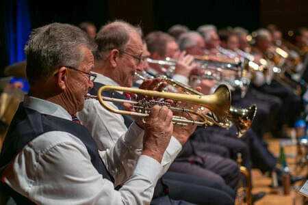 21.11.25 Abschiedskonzert Kpm. M. Hölbling Bild 40