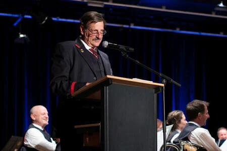 21.11.25 Abschiedskonzert Kpm. M. Hölbling Bild 45