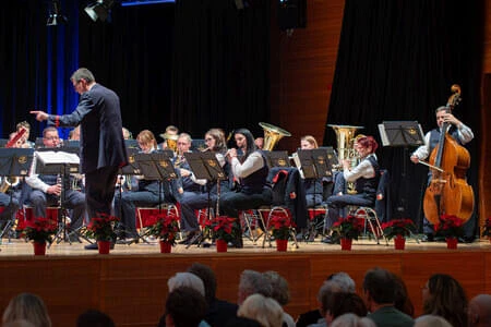 21.11.25 Abschiedskonzert Kpm. M. Hölbling Bild 50