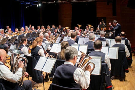 21.11.25 Abschiedskonzert Kpm. M. Hölbling Bild 61