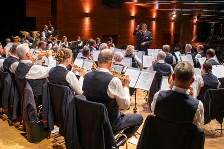 21.11.25 Abschiedskonzert Kpm. M. Hölbling Bild 72