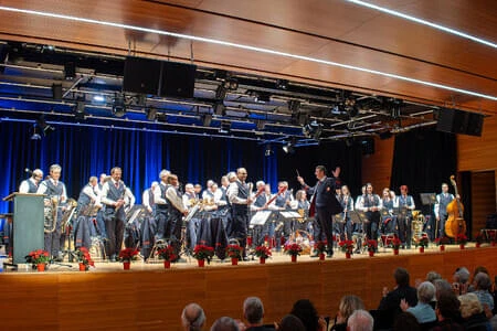 21.11.25 Abschiedskonzert Kpm. M. Hölbling Bild 76